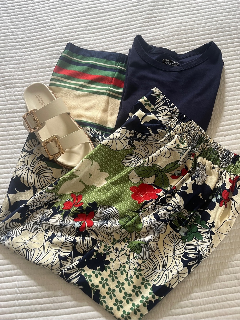 Gracia Poly Silk Botanical Print Wide Leg Palazzo Pants Green Navy Red NWOT